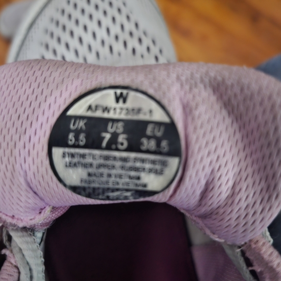 Altra Intuition 4 Running Hiking Zero Drop Shoes Gray/Berry Womens Size 7.5 - Picture 5 of 5